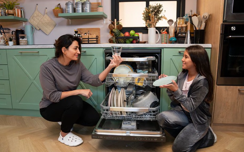 تعمیر ماشین ظرفشویی ال جی؛ راهنمای عیبیابی و رفع مشکلات رایج