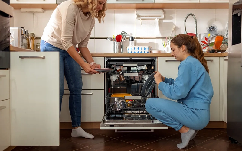تعمیر ماشین ظرفشویی ال جی؛ راهنمای عیبیابی و رفع مشکلات رایج