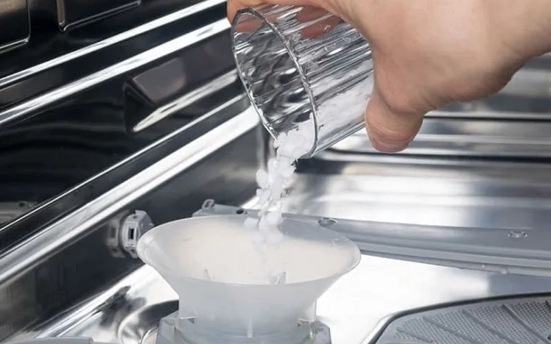 طرز استفاده درست از نمک و جلادهنده در ماشین ظرفشویی ال جی