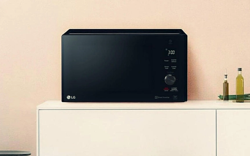 مایکروویو ال جی چه مدلی برای پخت کیک و پیتزا مناسبتر است؟